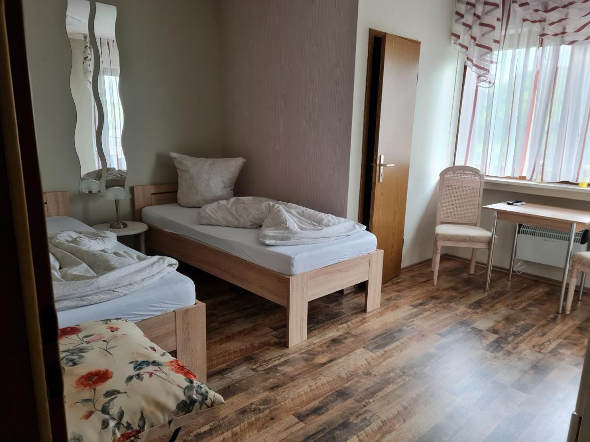Hotel Restaurant Moselblick Wintrich Zewnętrze zdjęcie