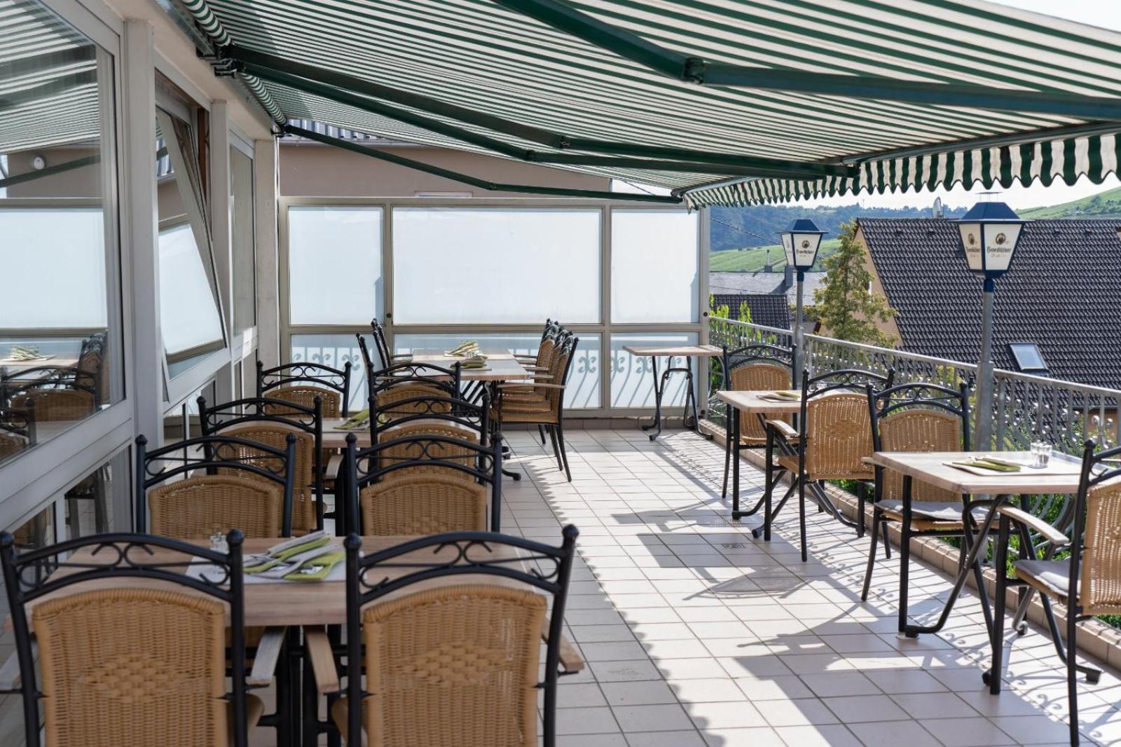 Hotel Restaurant Moselblick Wintrich Zewnętrze zdjęcie