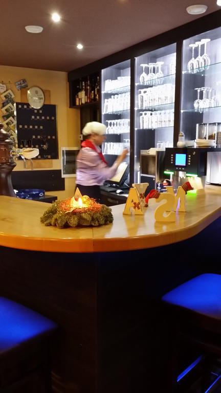 Hotel Restaurant Moselblick Wintrich Zewnętrze zdjęcie